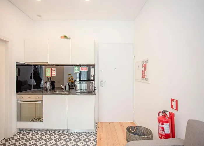 Charming Downtown - 4pp Wifi Tv 아파트 포르투